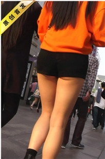 【幽明作品】超短黑色短裤红衣MM[MP4/2.3GB]