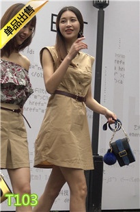 4K-街头拍照的两个短裙高跟白皙细腿美女第1季T103[1.92G]