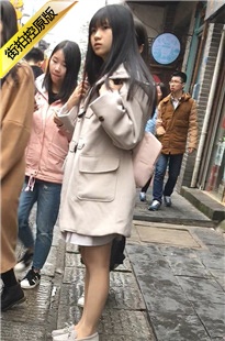 等人的肉丝长发可爱美眉[229M/MOV]