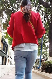 牛仔裤MM，腿有点粗啊[575M/MP4]