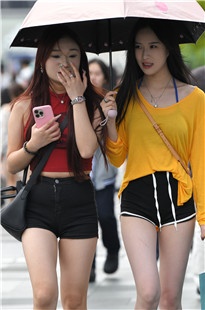 悠闲风情女大学妹3A9036[944M]