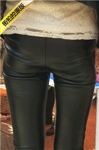 黑色皮裤shaofu丰满宽臀，拥有xing福一生[484M/MOV]