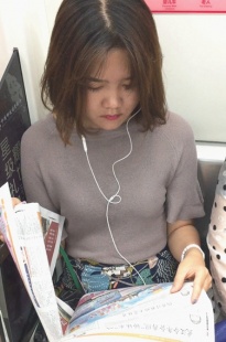 【醉爱作品】看报纸的肉丝高跟MM [171M/MOV]