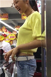 超市风sao紧牛收银员第一季[998M/MOV]