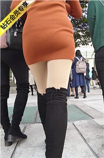 4K-街拍包臀翘臀短裙可爱眼镜美女[1.15G/MP4]