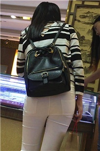 翘臀白裤白内痕MM[306M/MOV]