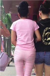 跟拍三个年轻的MM [194M/MOV]