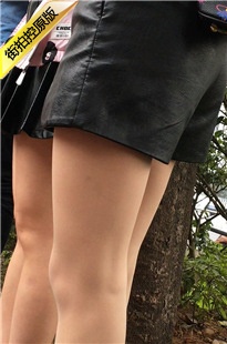 两个学生美眉黑色超短裙肉丝性感直腿[334M/MOV]