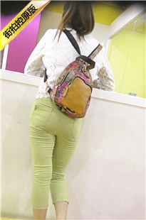 4K-绿色紧身裤肉丝翘臀[1G/MP4]