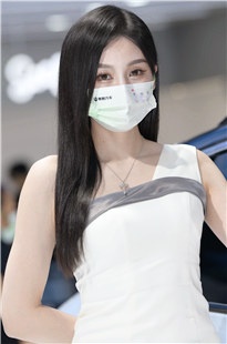 白皙美腿车模3A5085[1.12G]