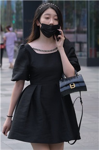 清纯萝莉型小女生3A6977[1.72G]