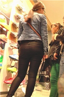 高挑黑色紧身裤MM [129M/M2TS]