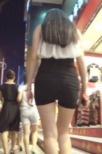 紧身三分裤如此性感诱惑[315M/MTS]