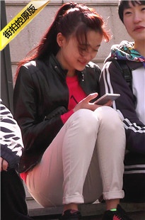 性感白紧裤美女[1.45G/MTS]