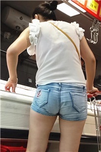 丰满热裤MM[268M/MP4]