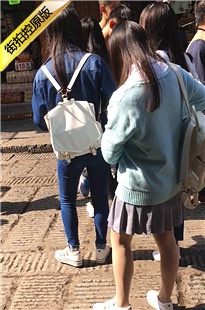 街拍肉丝、紧身裤三个美眉子你更喜欢哪个[294M/MOV]