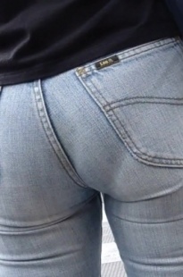 熟女的紧身牛仔裤[247M/MP4]
