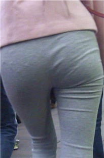 白色棉裤显现内痕性感无比[262M/MP4]