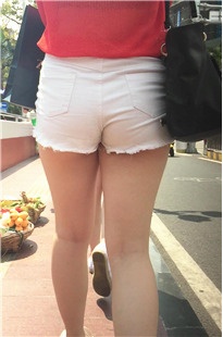 【JACK原创作品】白色热裤肥臀[540M/MP4]