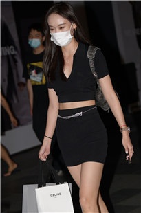 包屯裙美腿小姐姐3A5821[1.75G]