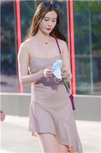 年轻貌美的性感辣妈3A996[464M]