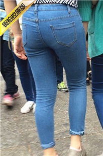 蓝牛丰满肥臀美眉走了好快哦[659M/MOV]