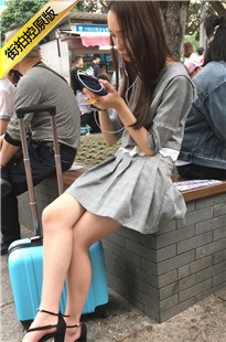 街拍MT长发美女[176M/MOV]