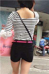 中山市街头黑色紧热裤MTMM[246M/MOV]