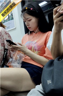 4K-地铁上的长腿街拍气质美女[360M/MP4]