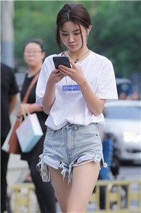 这热裤看得我热血沸腾3A2419[316M]