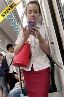 4K-红裙灰丝美女[1.12G/MP4]