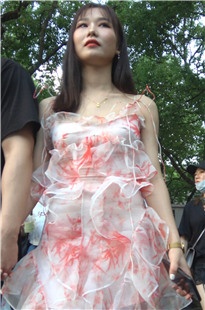 4K-性感短裙长腿街拍高跟美女DJ629[1.44G]