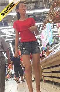 逛超市的红衣热裤长腿妹子[633M/MP4]