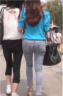 一路跟拍牛仔裤妹妹[144M/MP4]