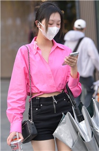 粉嫩的宝藏美女3A7314[1.52G]