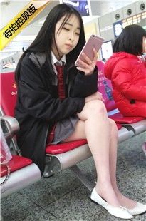 候车室性感MT美女[939M/MP4]