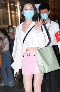 粉色美腿女孩3A6931[1.28G]