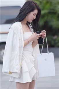 采访的小姐姐3A2636[1.97G]