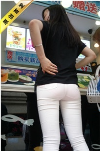 [4K超清画质]紧身红内白裤,最新原创作品 [MP4/744MB]