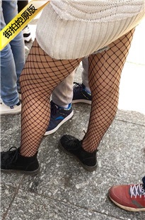 SWMT美眉在排队[236M/MOV]