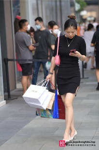 贵fu疯狂购物记3A8045[1.55G]