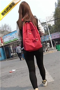 紧身黑裤小妹买车票[585M/MP4]