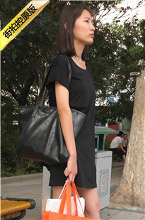 4K-高挑秀丽的美女的完美脚丫不容错过上部[1.12G/MP4]