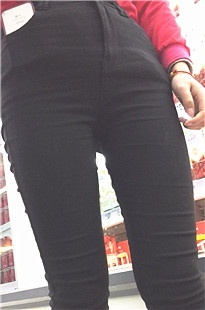 身材超赞的超市黑裤营业员[692M/MOV]