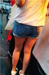 菜市场跟拍大PG热裤小妹[291M/MP4]