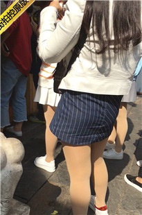 排队的蓝色紧绷包臀裙肉丝长发美眉[281M/MOV]