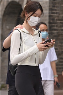 长腿紧身裤美女3A5898[1.37G]