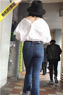 4K-极品紧身牛仔裤美女[2.1G/MP4]