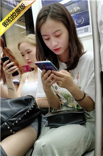 4K-三个可爱的小姐姐[1.5G/MP4]