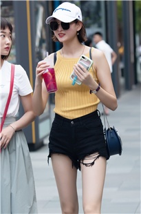 戴帽子的美女3A2668[797M]